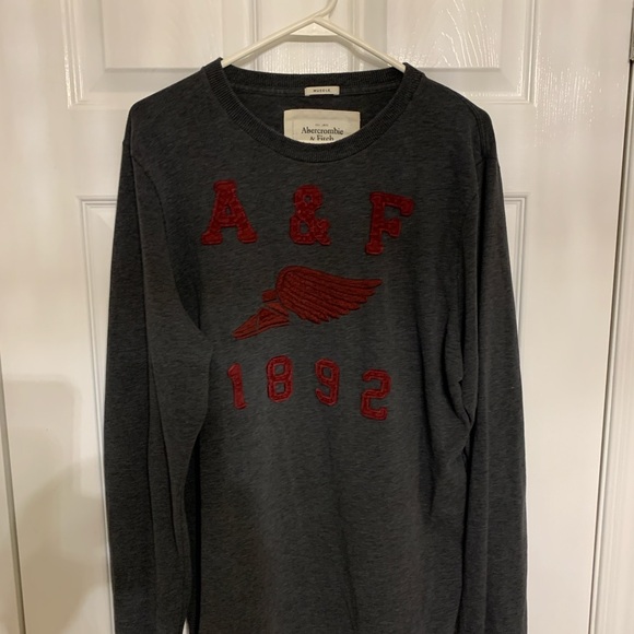 Abercrombie & Fitch Men's Dark Gray Sweater with Red Details - Picture 1 of 4